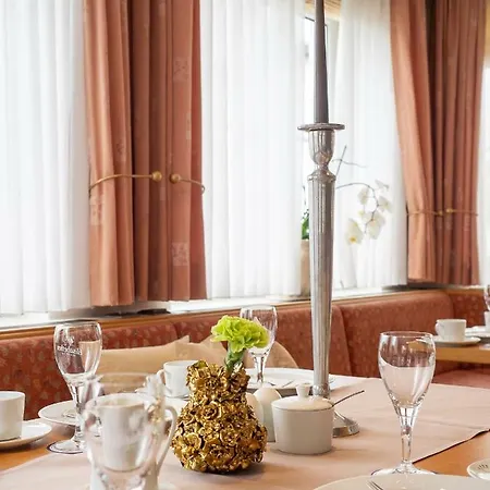Hotel Kaiserhof 3*